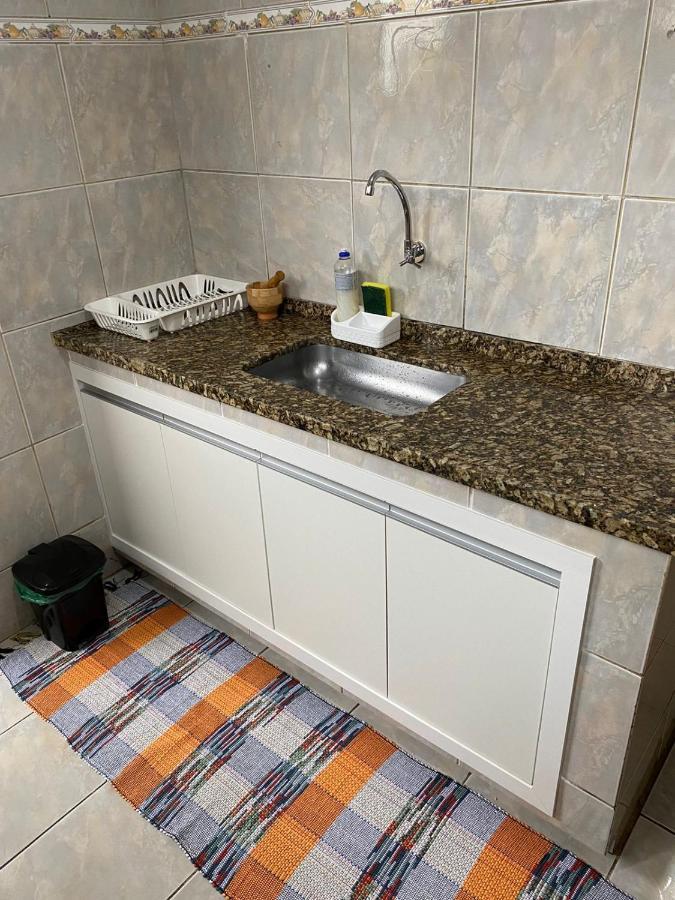 Casa Aconchegante A 400M Da Praia Da Tartaruga - Ar Condicionado - Wifi 450Mb - Netflix - Cozinha Completa - Garagem ริโอ ดัส ออสตรัส ภายนอก รูปภาพ